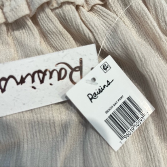 NWT Raisins Ivory Crinkle Beach Day Pant Size Medium - Picture 3 of 9